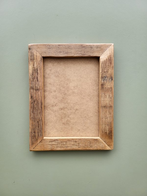 Reclaimed Oak A4 Picture Frame - Image 4