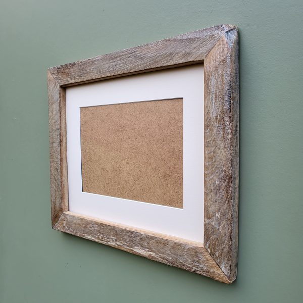 Oak A4 Picture Frame - Image 6